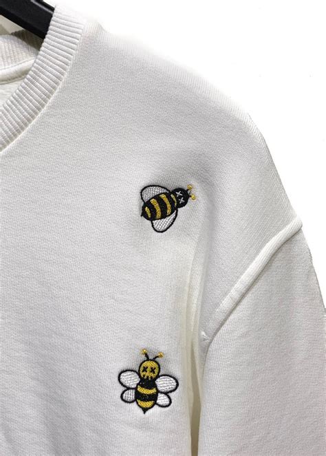 pull dior avec abeille|DIOR.